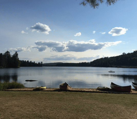 Курортні зони поблизу Торонто. Приголомшливі території, котеджі та готелі