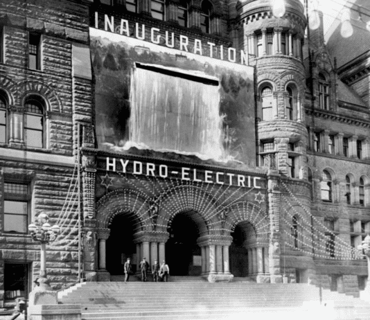 Будівництво та відкриття гідроелектричної системи в Торонто