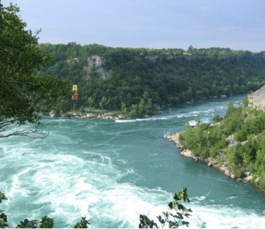 Ниагарский водопад: формирование, война, «Ледовый мост»