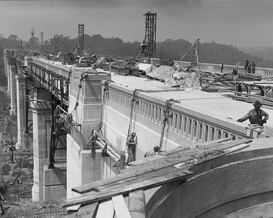 Archival photo of the viaduct construction under progress