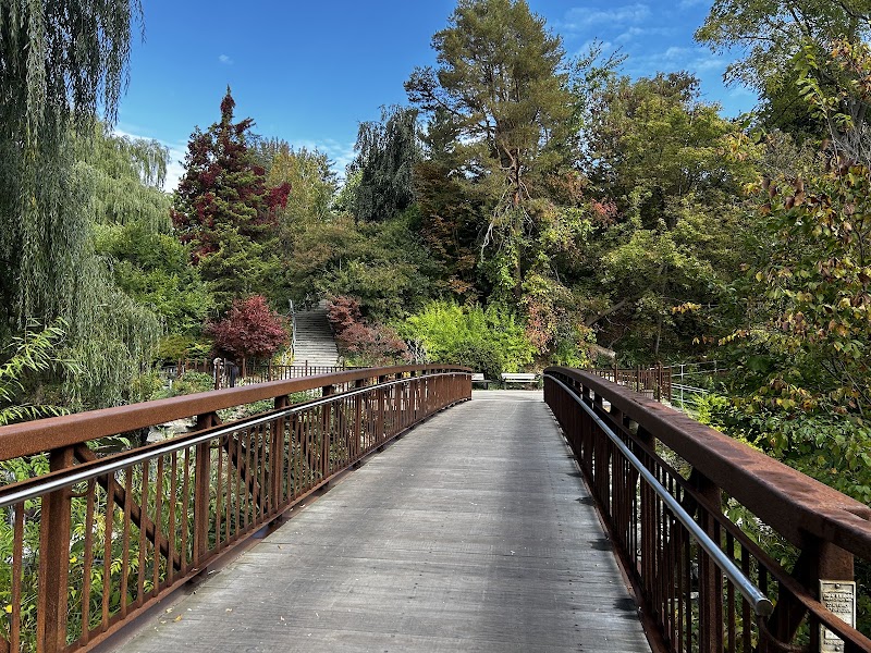 Edwards Gardens